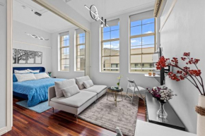Stylish 1 Bedroom Studio Retreat in the heart of City